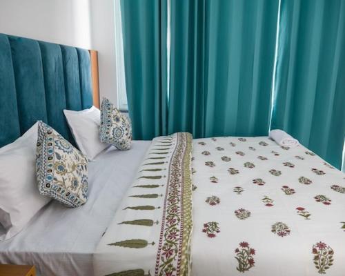 Hotel Parth Inn Ришикеш Экстерьер фото